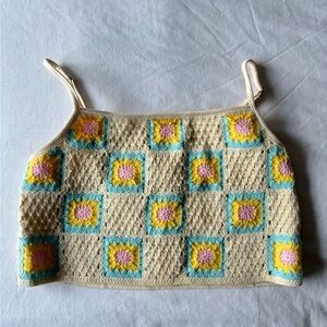 cropped sunflower top